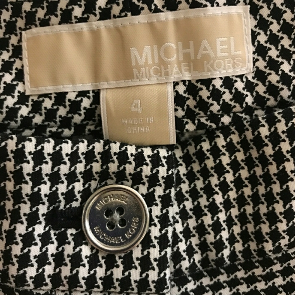 MICHAEL by: MICHAEL KORS  black + white  (stretch)